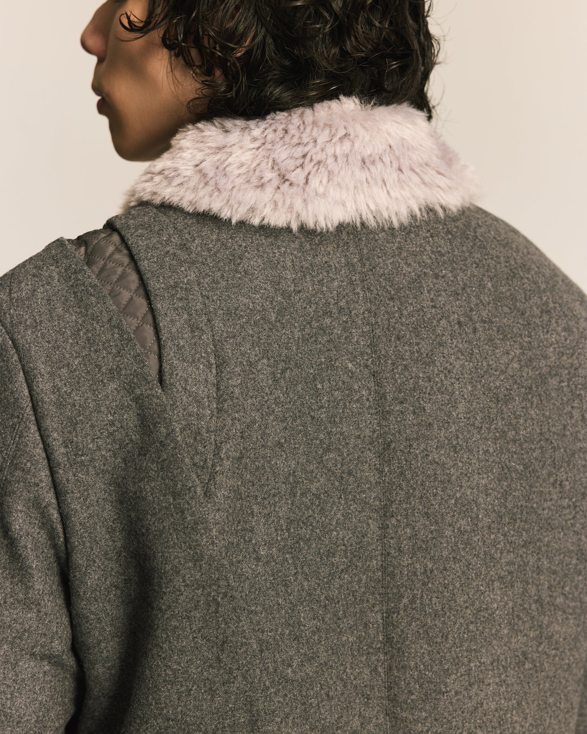 GRAY SPIRAL HUNTER JACKET