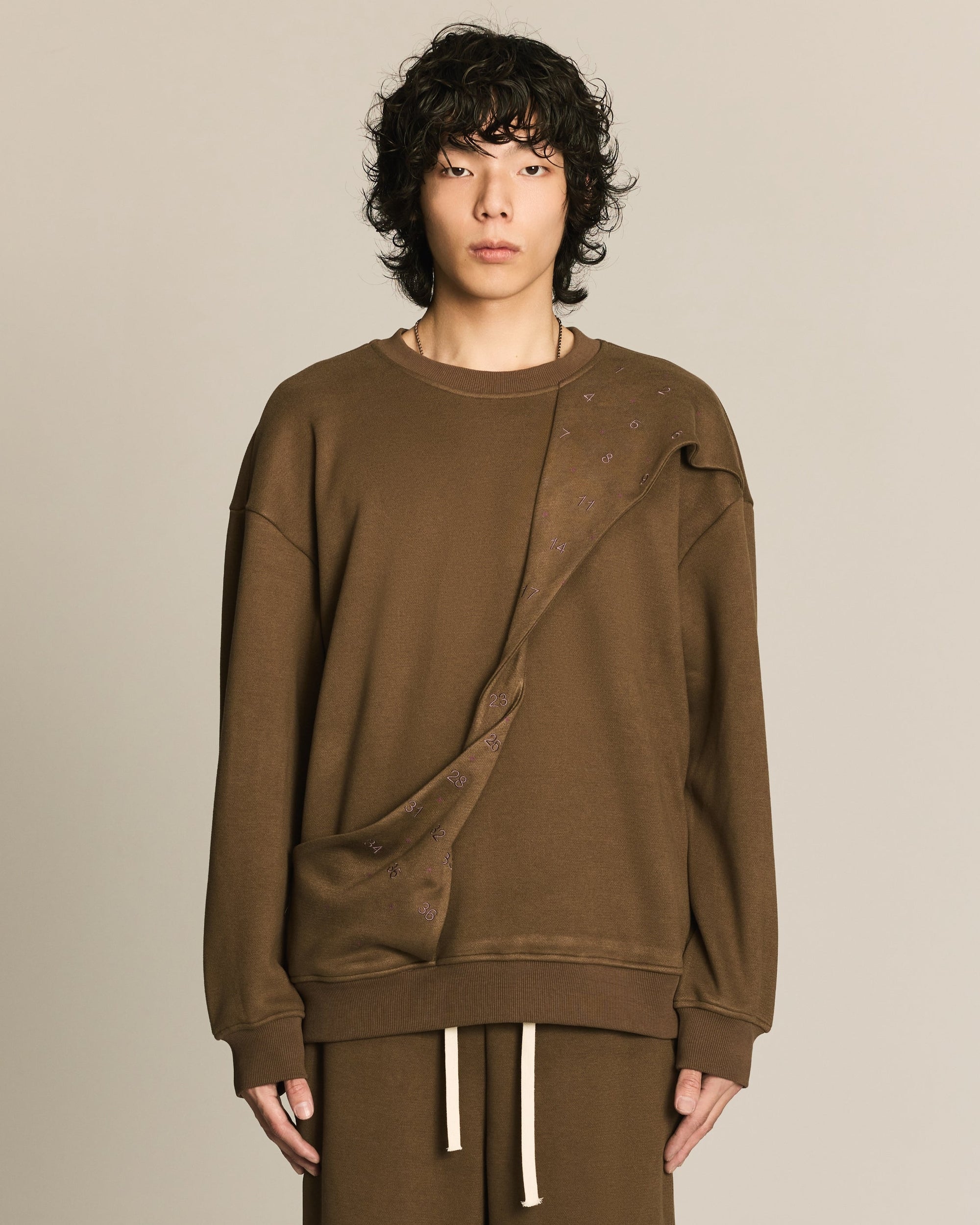 Khaki Table Mark Embroidery Sweatshirt