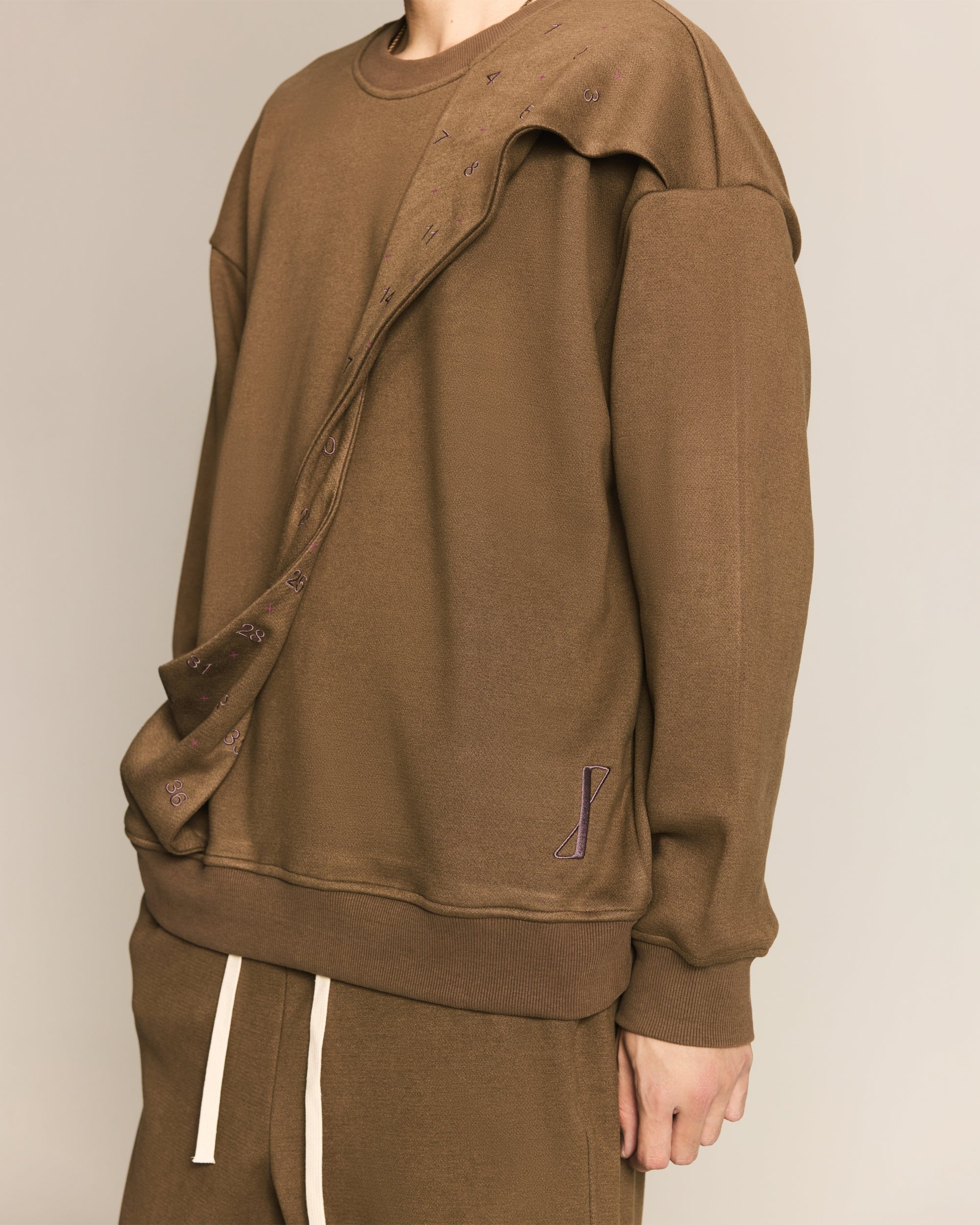 Khaki Table Mark Embroidery Sweatshirt